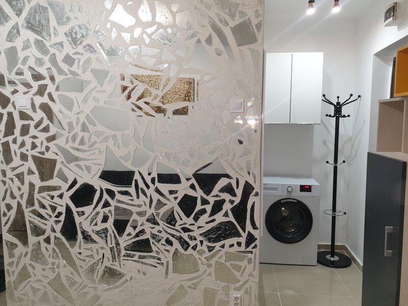 Sector 3, Decebal, Bd. Unirii 71,